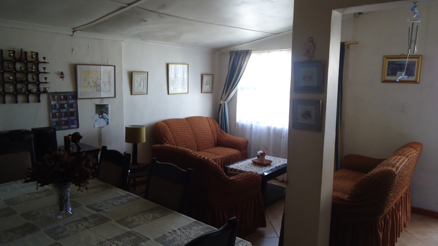 2 Bedroom Property for Sale in Chris Hani Park Western Cape